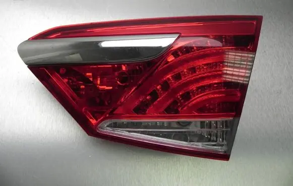 Hyundai i40 Rear/tail lights 9240432000 A652