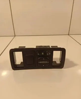 Toyota Avensis T250 Wing mirror switch 183575