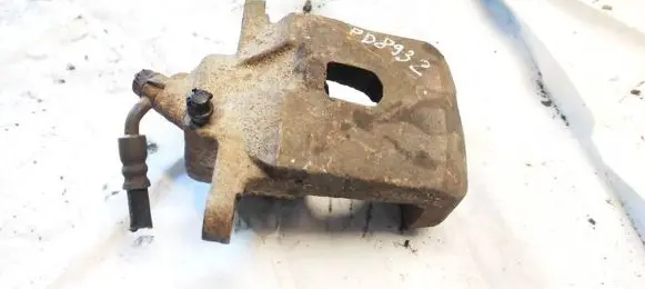 Toyota RAV 4 (XA20) Front brake caliper