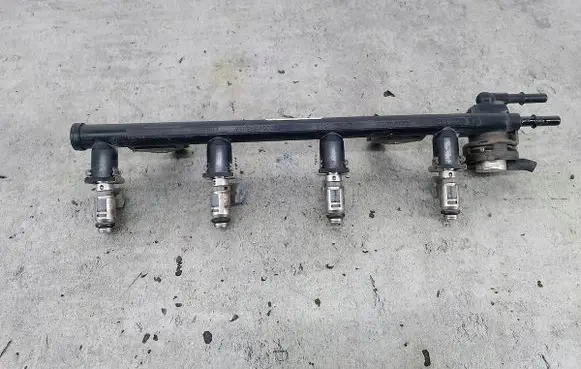 Ford Fiesta Fuel main line pipe 2NIU9D280CB