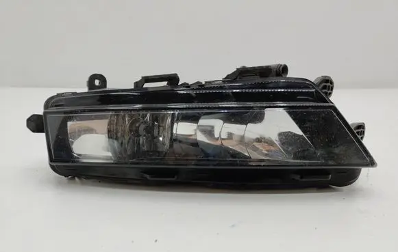 Skoda Octavia Mk3 (5E) Front fog light 5E0941699F