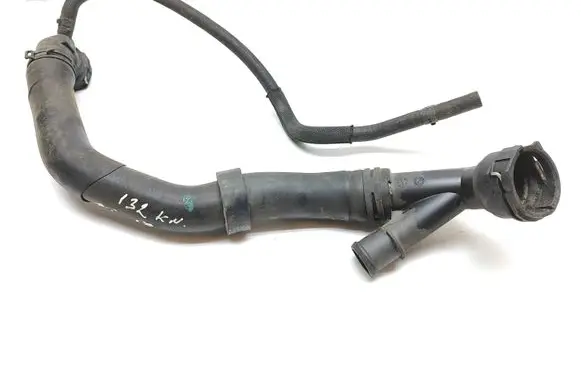 Audi TT TTS RS Mk3 8S Engine coolant pipe/hose 5Q0122291DA