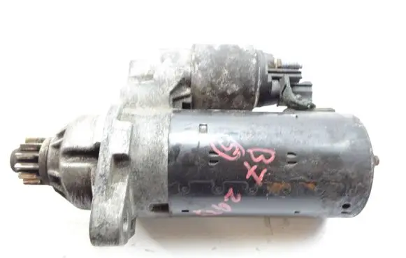 Volkswagen PASSAT B7 Starter motor 0001153009