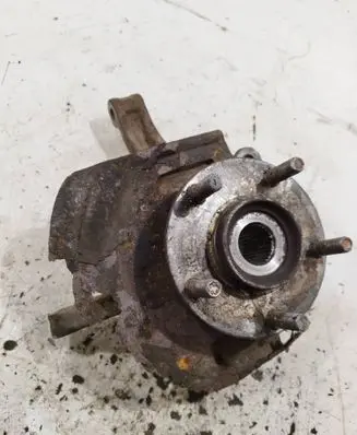 Nissan Qashqai Front wheel hub spindle knuckle