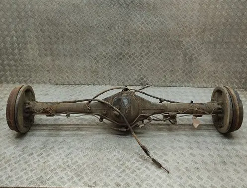 Toyota Hilux (AN10, AN20, AN30) Rear axle beam 421100K520