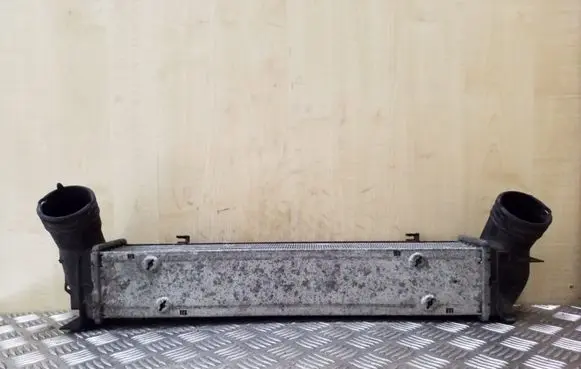 BMW 1 E81 E87 Intercooler radiator