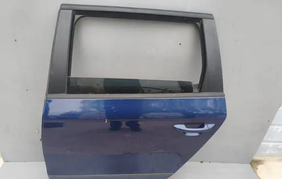 Volkswagen PASSAT B6 Rear door 3C9833055D