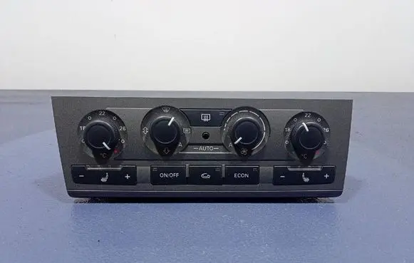 Audi A6 Allroad C5 Climate control unit 4F1820043N