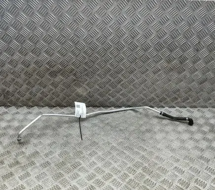 Aston Martin DBX Engine coolant pipe/hose MY8318D553AC