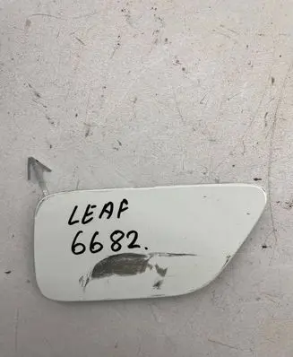 Nissan Leaf II (ZE1) Front tow hook cap/cover 622a05sk0a