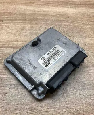 Volkswagen PASSAT B5 Engine control unit/module ECU 038906018FS 0281010171