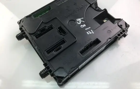 Renault Laguna III Comfort/convenience module 284B10051R