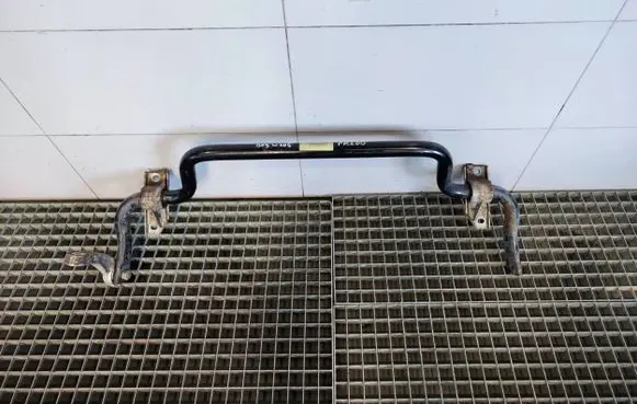 Mercedes-Benz C W205 Front anti-roll bar/sway bar 18519322
