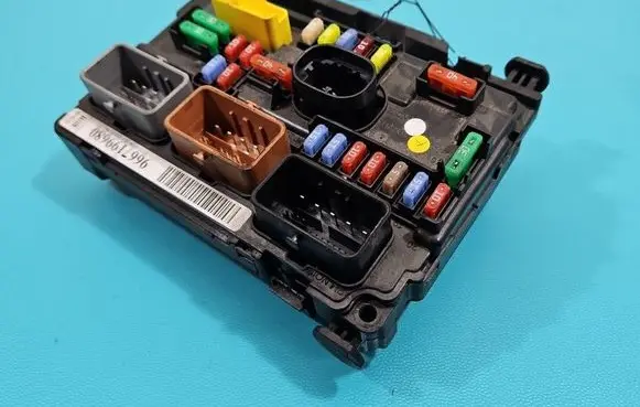 Citroen C3 Picasso Central body control module 9667199680 IMPRK1516734