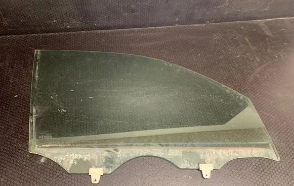 Nissan X-Trail T31 Front door window glass four-door 43R00034
