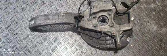 Maserati Levante Front wheel hub 06700320530