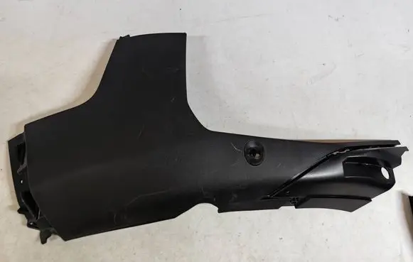 Peugeot 3008 II Front bumper corner part panel trim 9810869777
