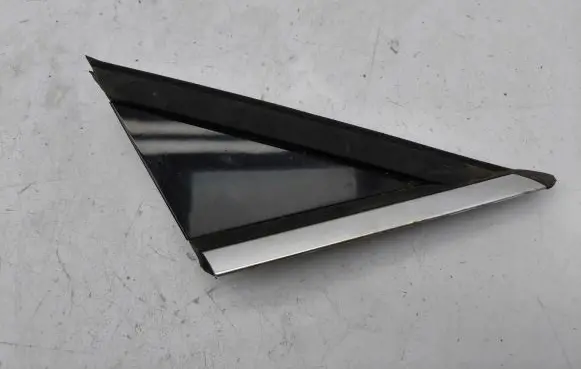 Peugeot 5008 Front door vent window glass four-door 96859482XT