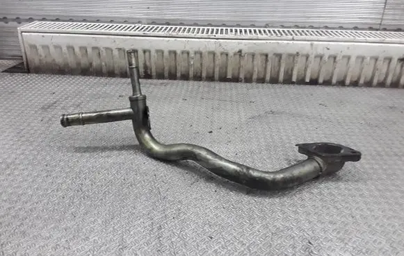 Nissan X-Trail T30 Engine coolant pipe/hose