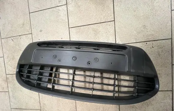 Ford Ka Front bumper upper radiator grill 735437417