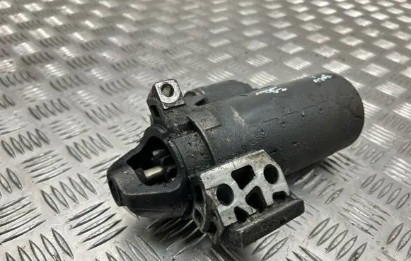 BMW 1 E81 E87 Starter motor