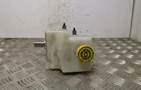 Jeep Grand Cherokee Master brake cylinder