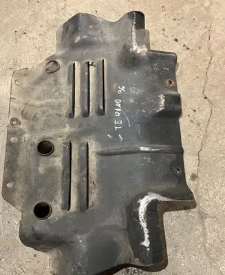 Engine splash shield/under tray