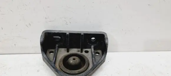 Hyundai Tucson TL Radiator mount bracket 25333D3000