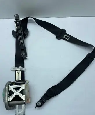 Dodge Durango Front seatbelt P5XY27DX9AC T17K1081800976