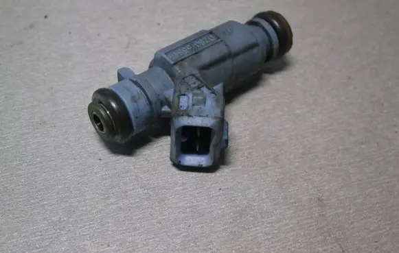 Smart ForTwo I Fuel injector 0280155814 0003099v004