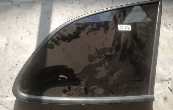 Hyundai Santa Fe Rear side window as3