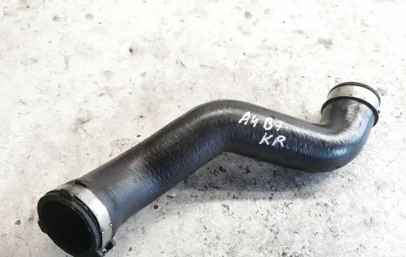 Audi A4 S4 B7 8E 8H Intercooler hose/pipe