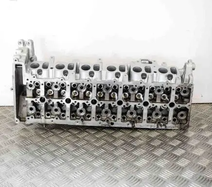 BMW 5 F10 F11 Engine head 