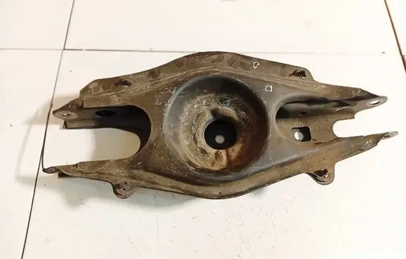 Mercedes-Benz CLS C218 X218 Rear upper control arm/wishbone a2043521688