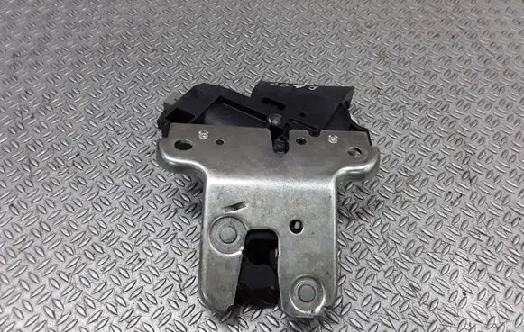 Audi A6 S6 C6 4F Tailgate/trunk/boot lock/catch/latch 4F5827505
