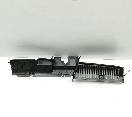 Volkswagen PASSAT B9 Intercooler air guide/duct channel 3J0121330A