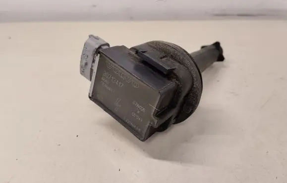 Volvo C30 High voltage ignition coil 30713417 0221604010