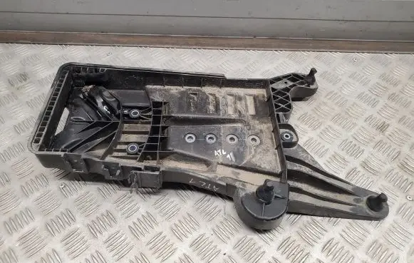 Volkswagen Atlas Battery tray 3QF915331