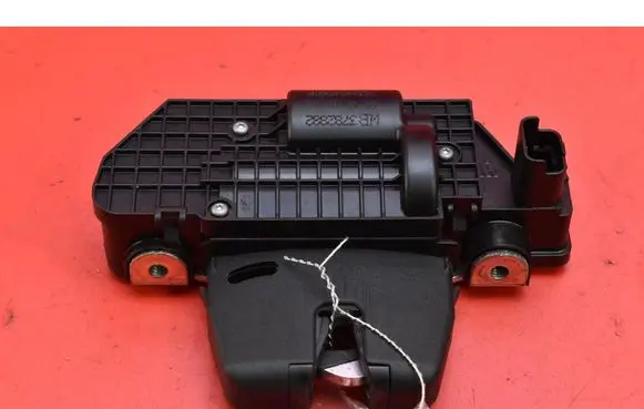Peugeot 208 Tailgate/trunk/boot lock/catch/latch 9151487499