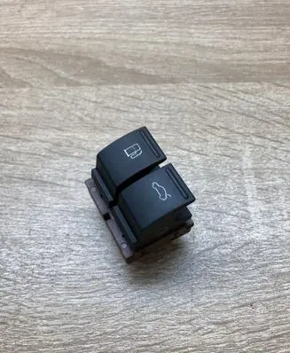 Volkswagen PASSAT B6 Fuel tank opening switch B6fueltankswitch