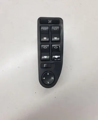 BMW 7 E38 Electric window control switch 8380646