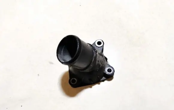 Toyota Avensis T250 Engine coolant pipe/hose 163210r011