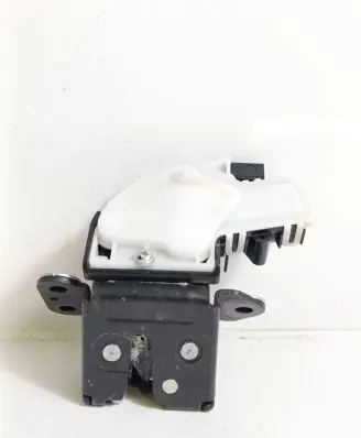 Mazda 3 II Tailgate/trunk/boot lock/catch/latch C6728