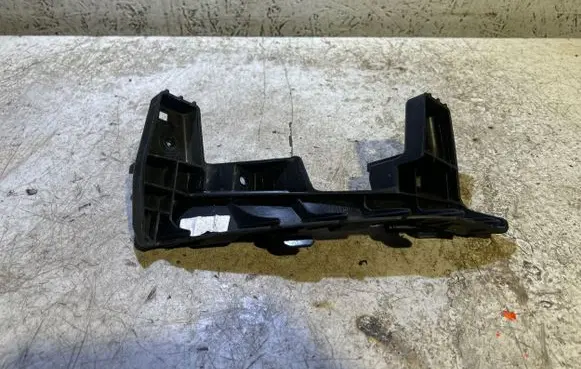 KIA Sportage Front bumper mounting bracket F1000