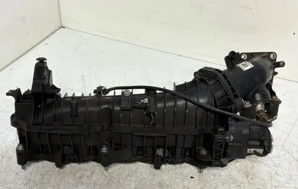 BMW 1 F20 F21 Intake manifold 780799105 7807991 8506410