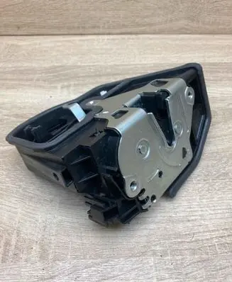 BMW 3 E90 E91 Rear door lock 7229460 A053702