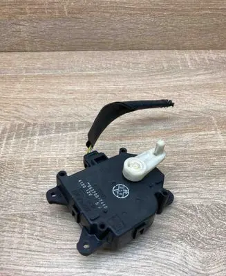 Toyota Corolla Verso E121 Air flap motor/actuator 0637007440 410012V5J WITHPLUG