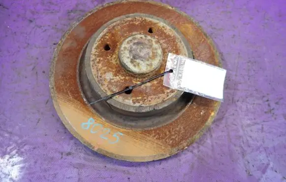 Renault Scenic II - Grand scenic II Rear wheel hub spindle/knuckle 