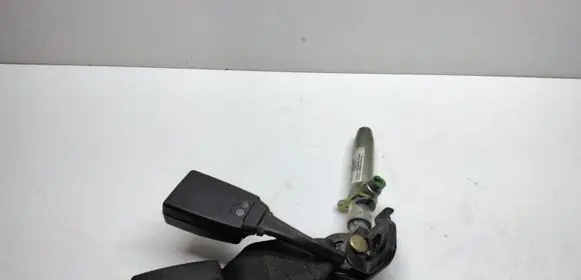 Middle seatbelt buckle (rear)