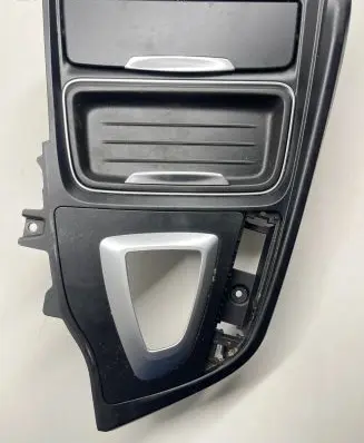 BMW 3 F30 F35 F31 Center console 82197009 B0701590 27012015526